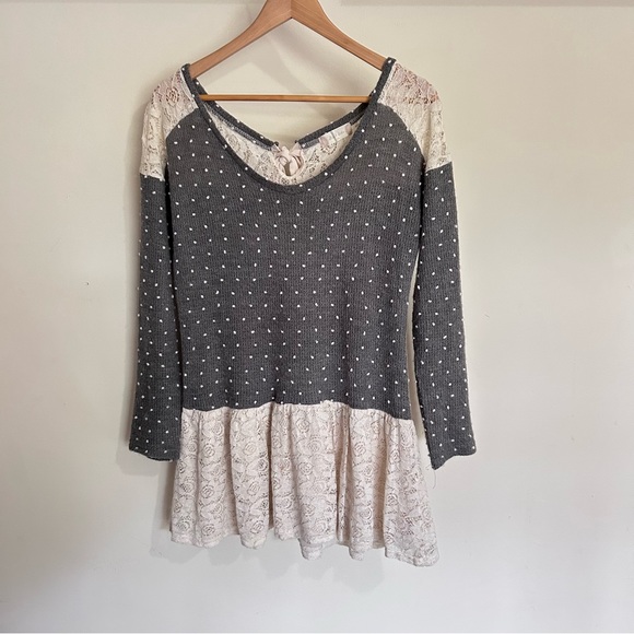 ALTAR'D STATE Grey Polka Dot & Lace Tunic Sweater M - Picture 6 of 7